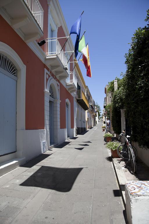 Hotel Santa Marina Antica Foresteria Santa Marina Salina Exterior photo